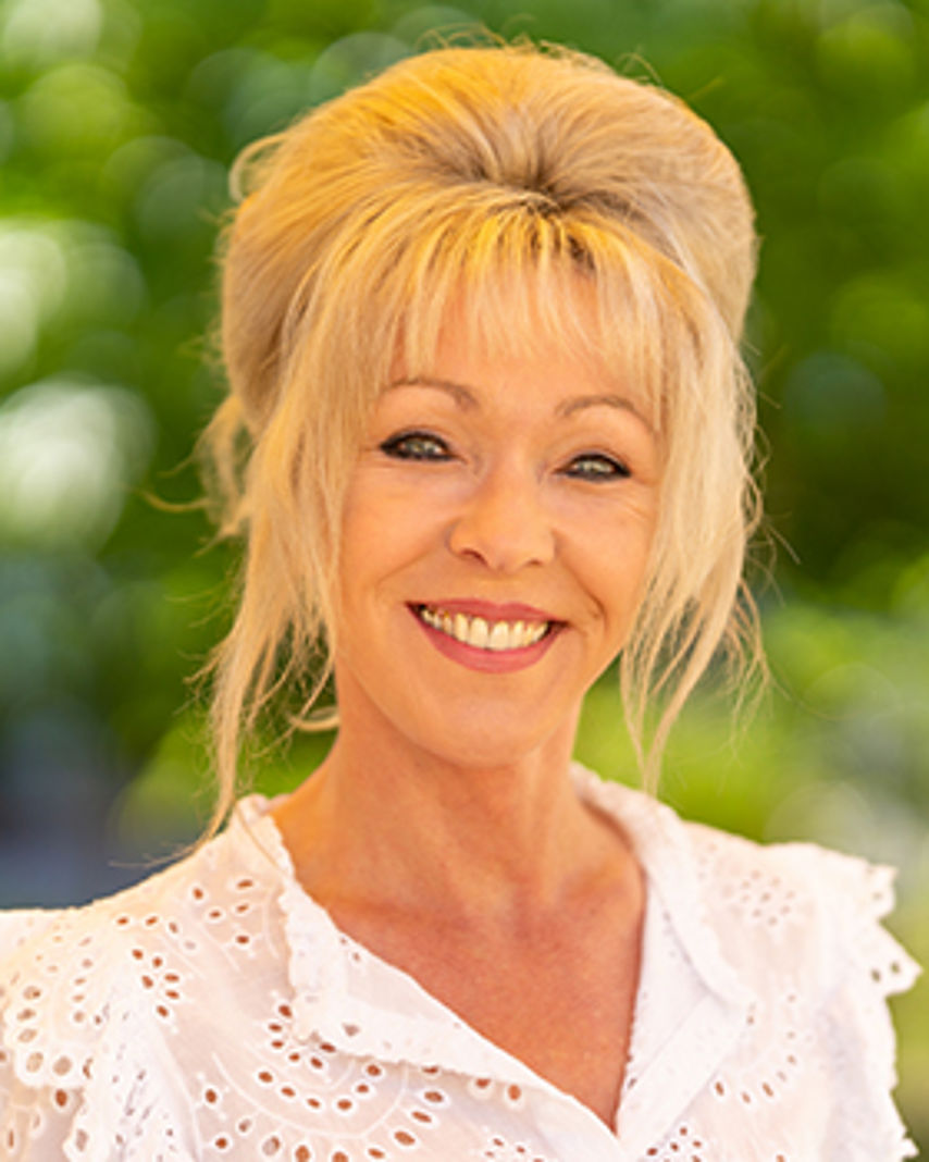 Bild zeigt eine Porträtaufnahme von Frau Kathi Rutenberg