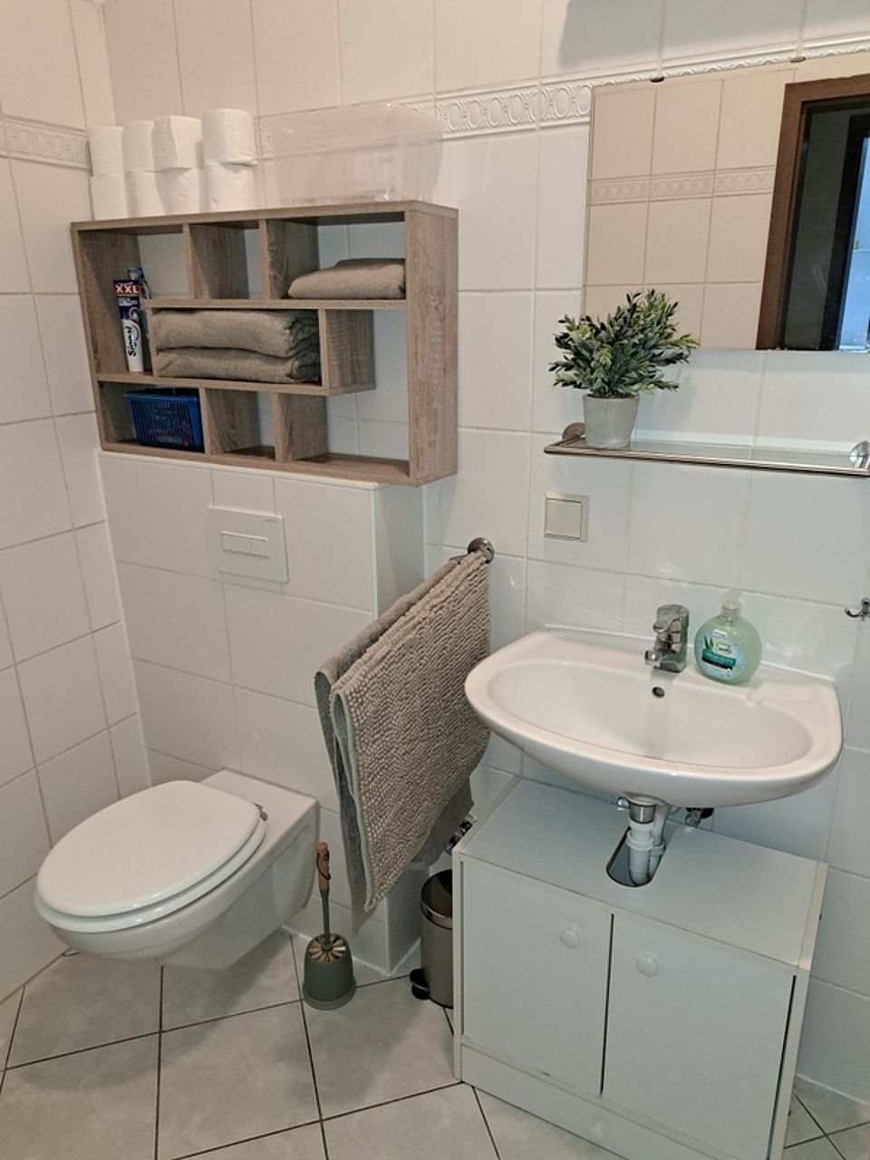 Bild zeigt das Bad der Wohnung 2