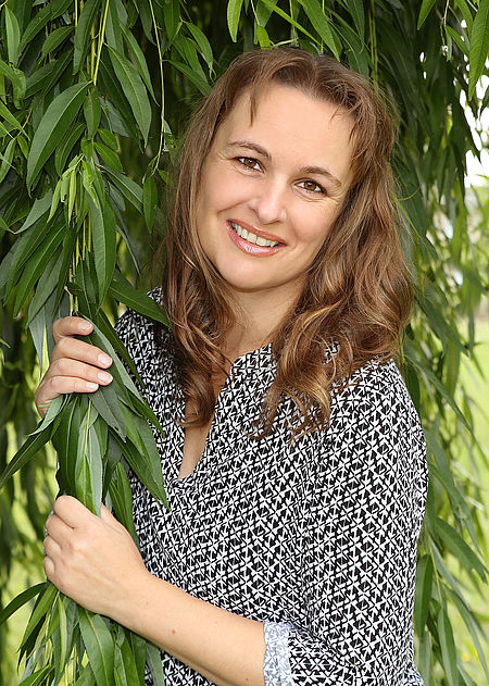 Bild zeigt Frau Manuela Bauer