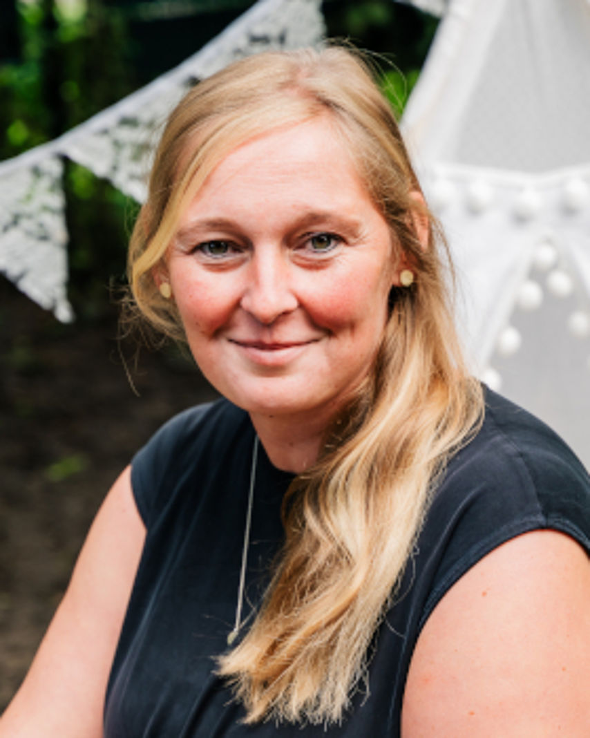 Bild zeigt eine Porträtaufnahme von Frau Nicole Streck