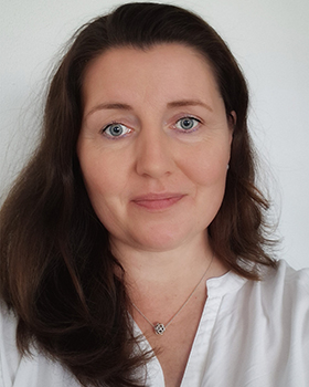 Frau Stefanie Adamske Bild zeigt Frau Stefanie Adamske