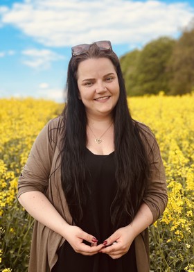Bild zeigt Frau Jennifer Junker