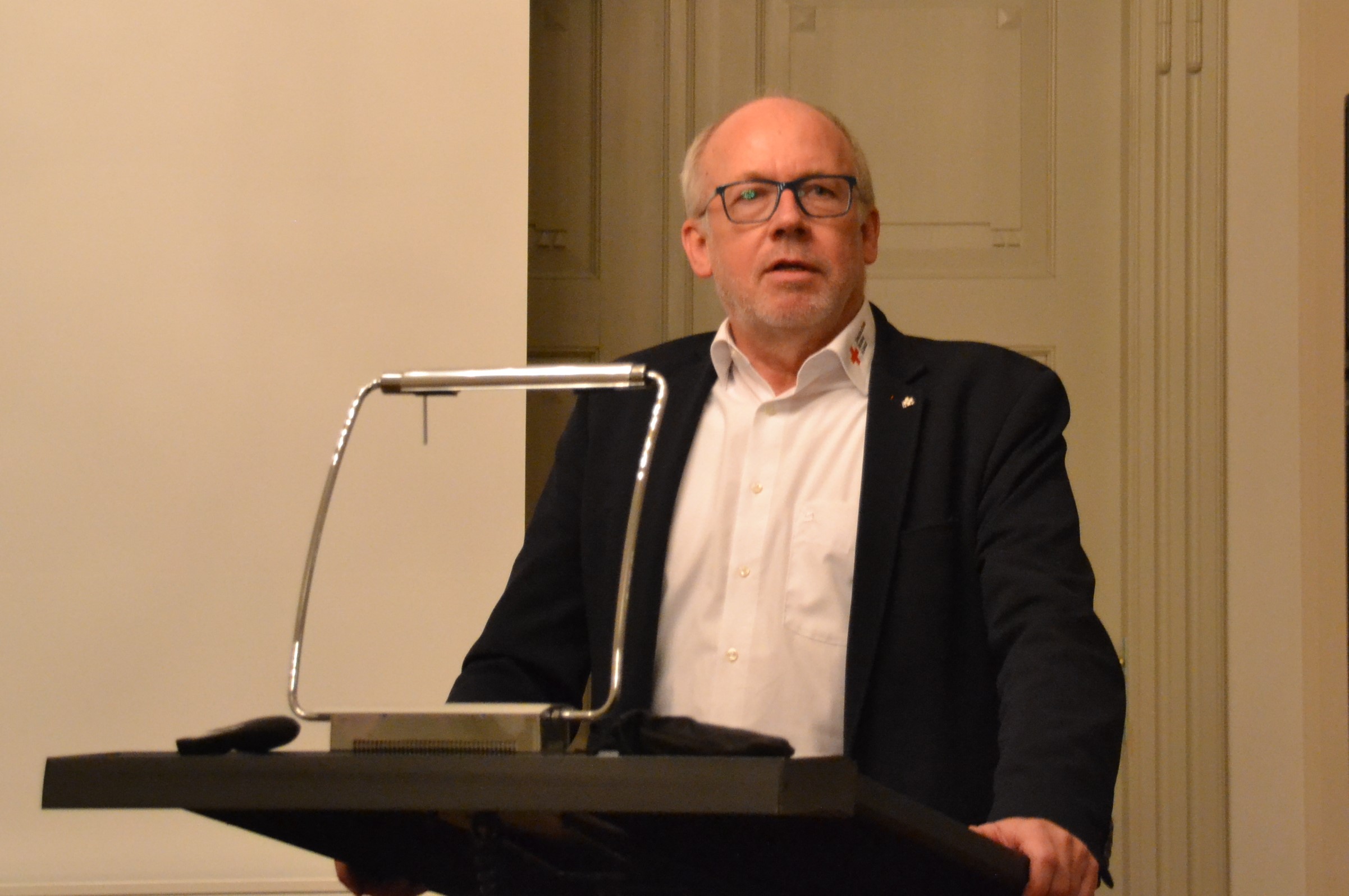 Bild zeigt Präsident Heidenreich während seiner Rede 