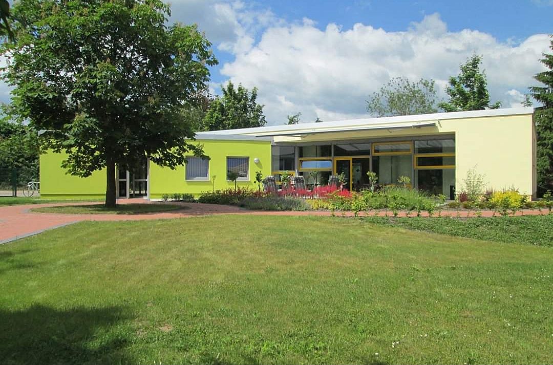 Bild zeigt das Gebäude der Tagespflege in Teterow